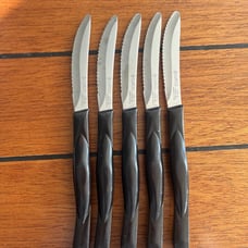 CUTCO Model 1759 Table Knives / Steak knives (5)