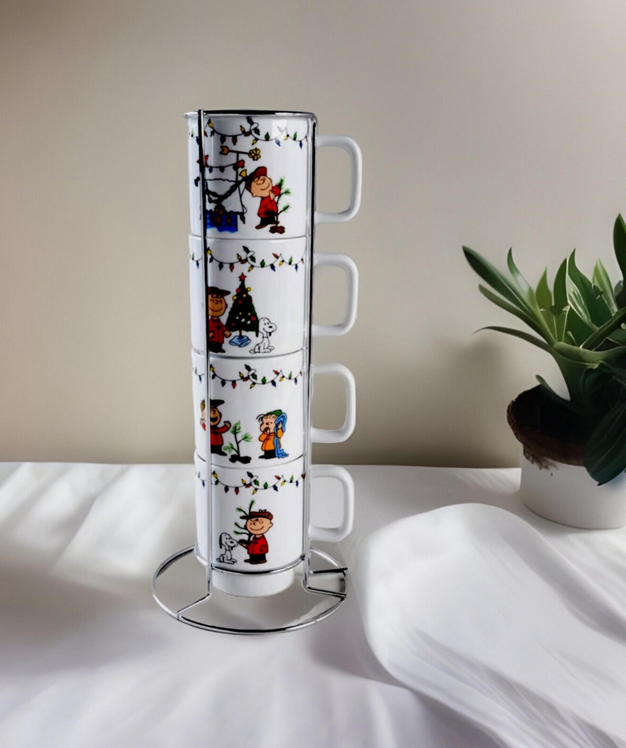 Peanuts Snoopy Christmas Ornaments Stacking Mug Set of 4 & Metal Stand