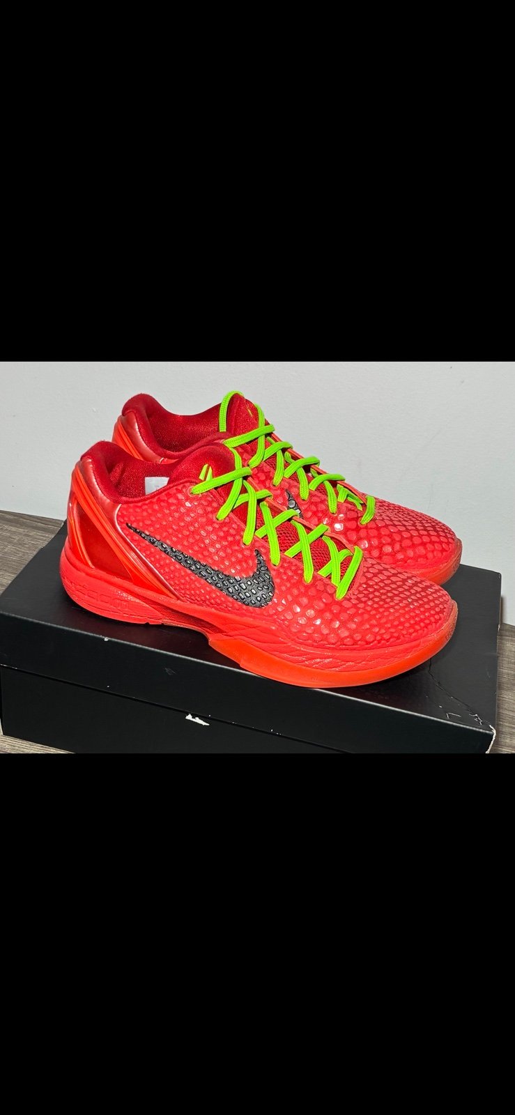Size 6 - Nike Reverse Kobe Grinch’s