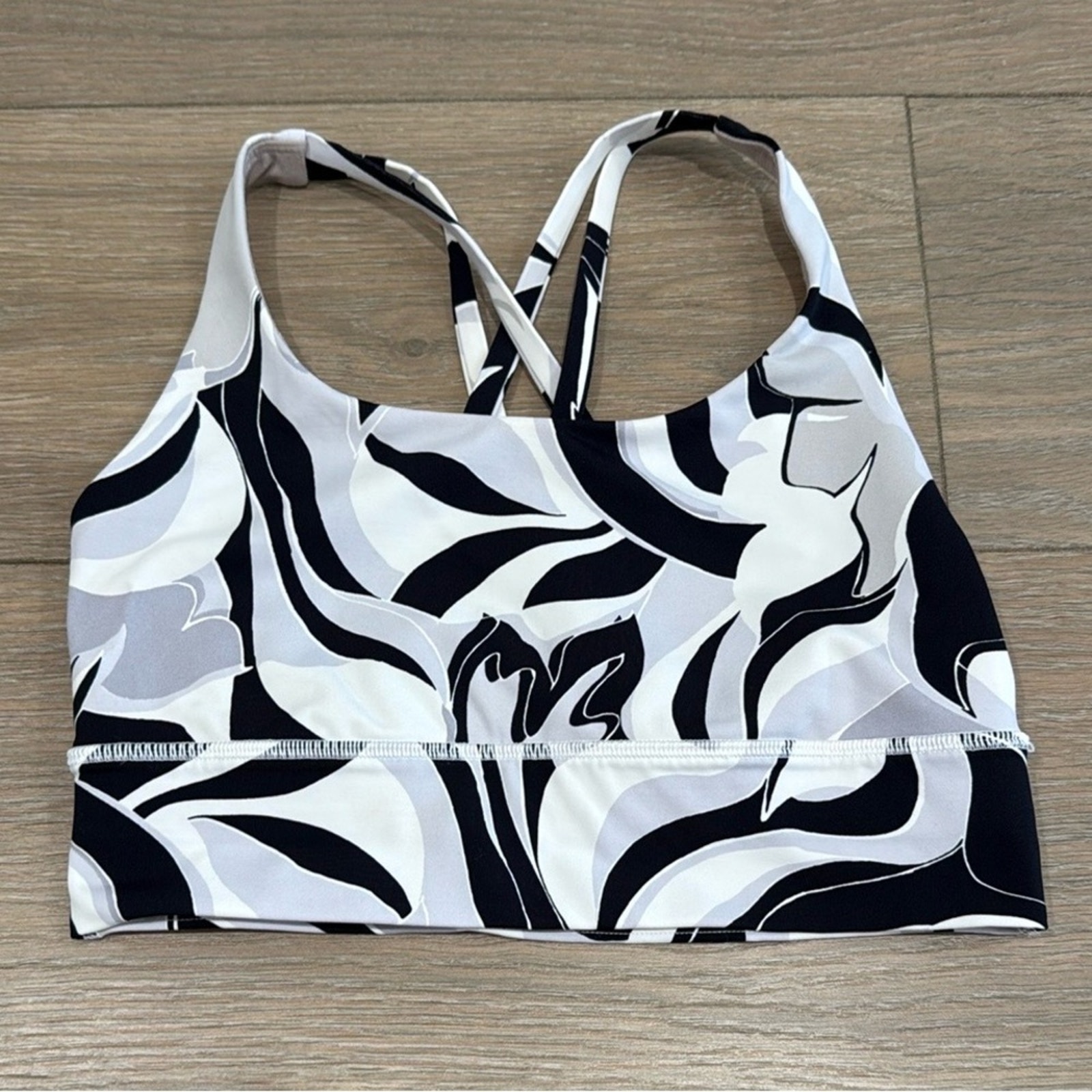 LULULEMON Black Gray White Printed Energy Longline Bra Active Training Top Sz 6
