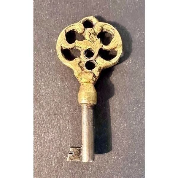 Vibtage Old Brass European Skeleton Key W Ornate Top Vintage Key From Europe