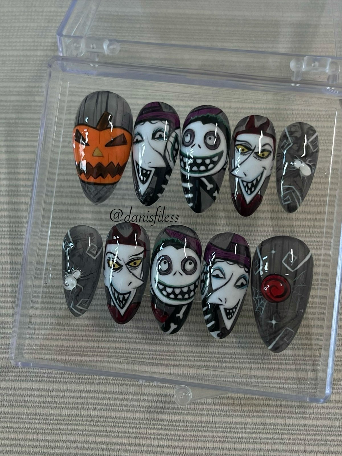 Inspired Halloween,3D spiders, trick or treat press on nail kit