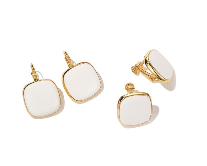 Women's retro earrings studs