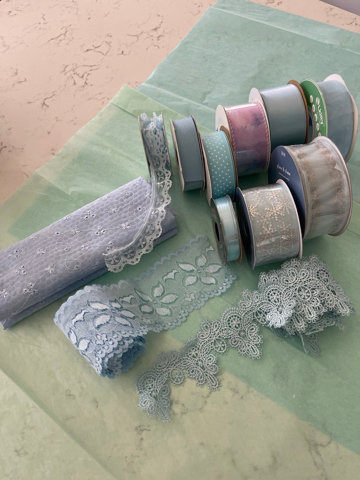 Lace bundle