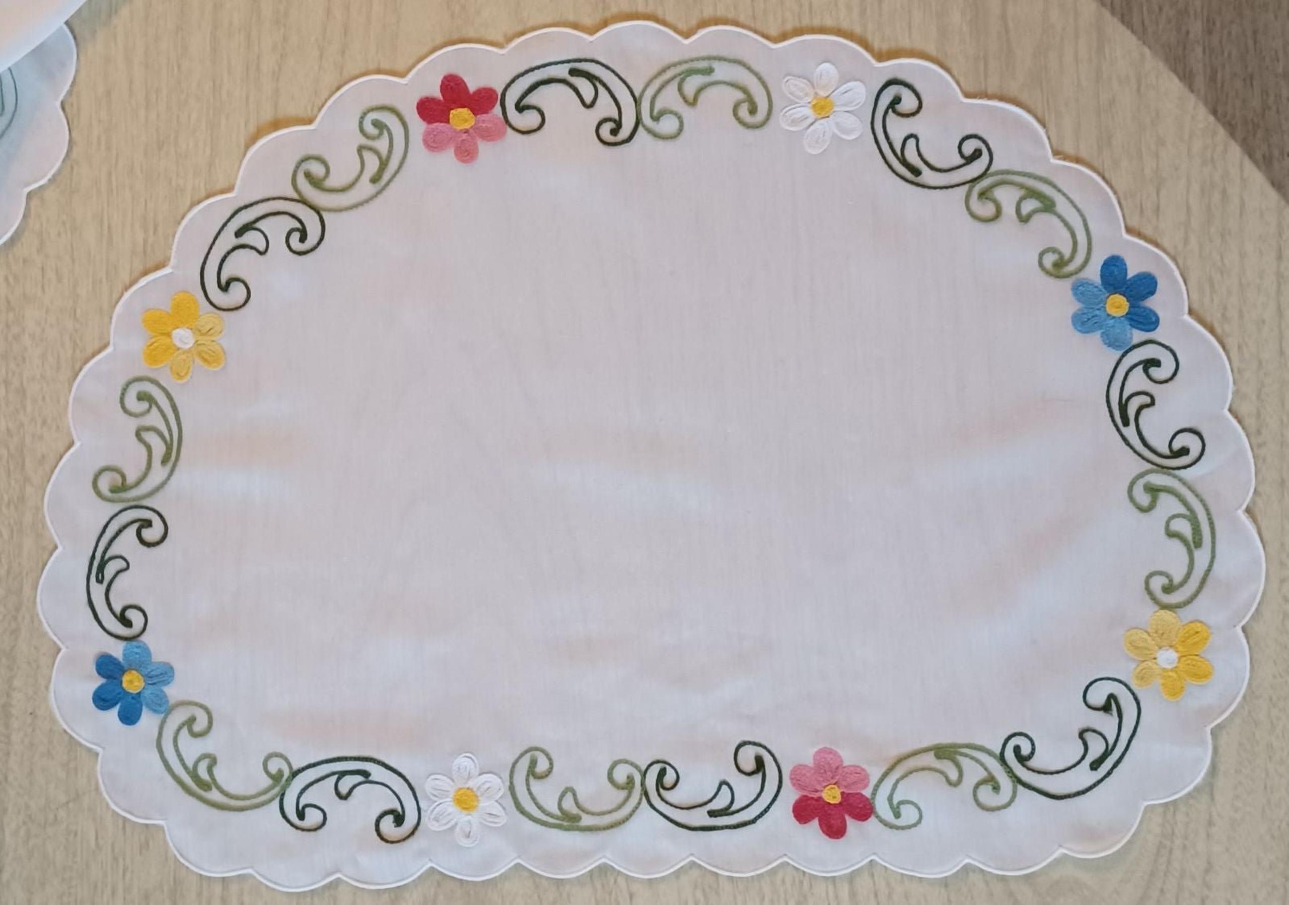 Vintage Floral Embroidered Placemats