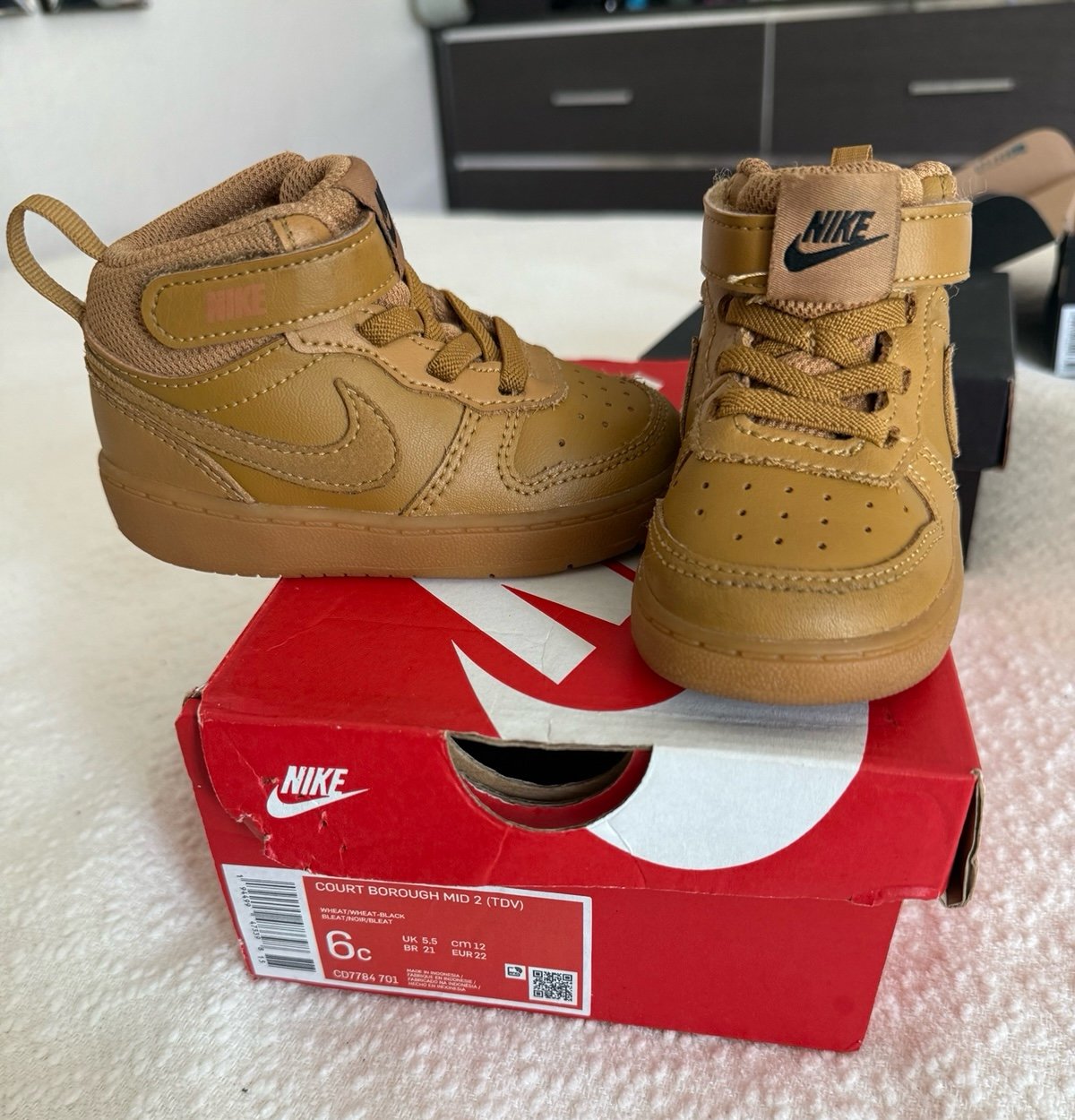 Nike court borough 2