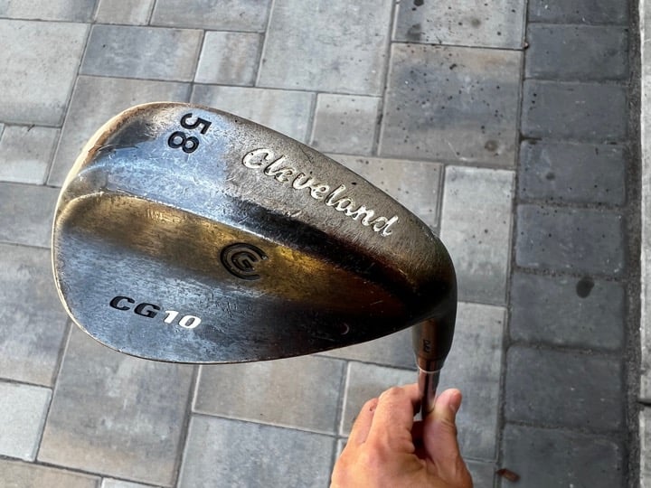 Cleveland CG10 CMM 1 Dot Red 58° Degree LOB-Wedge LW Wedge Flex RH