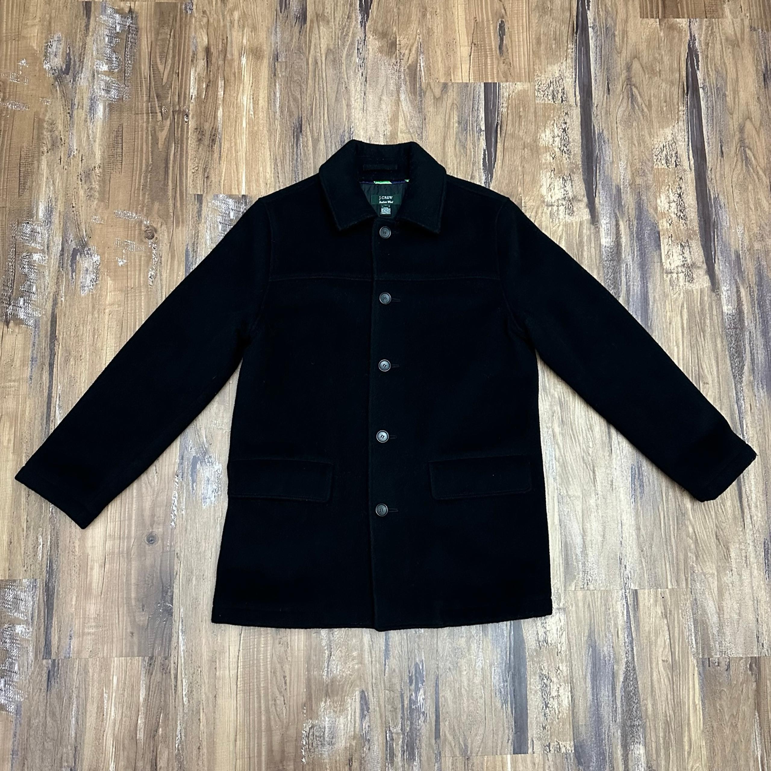 J. Crew Italian Wool Black Top Coat 
Size men’s small
Good condition 
See pictur