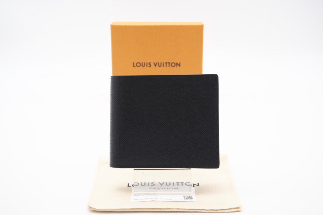 LOUIS VUITTON Taiga Portemonnaie Marco NM Black Bi-fold Wallet