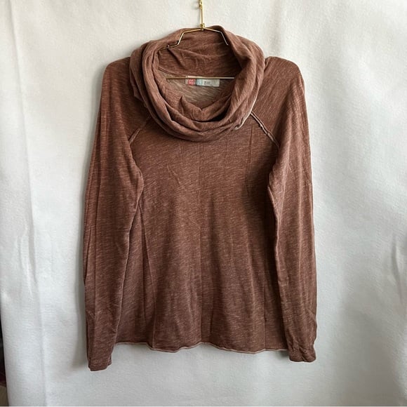 FP Beach Cocoon Cowl Neck Pullover Heathered Brown Size M/L Raglan Sleeve