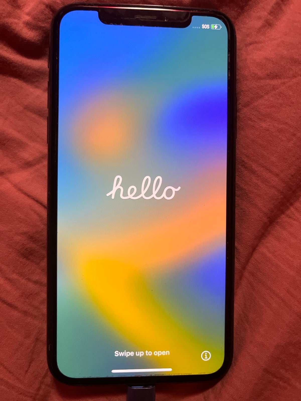 UNLOCKED Apple iPhone XS 64 GB ( Send offers/ bid )