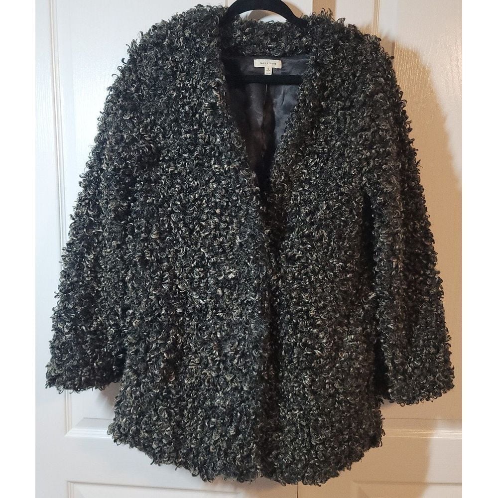 Max studio faux fur jacket hotsell