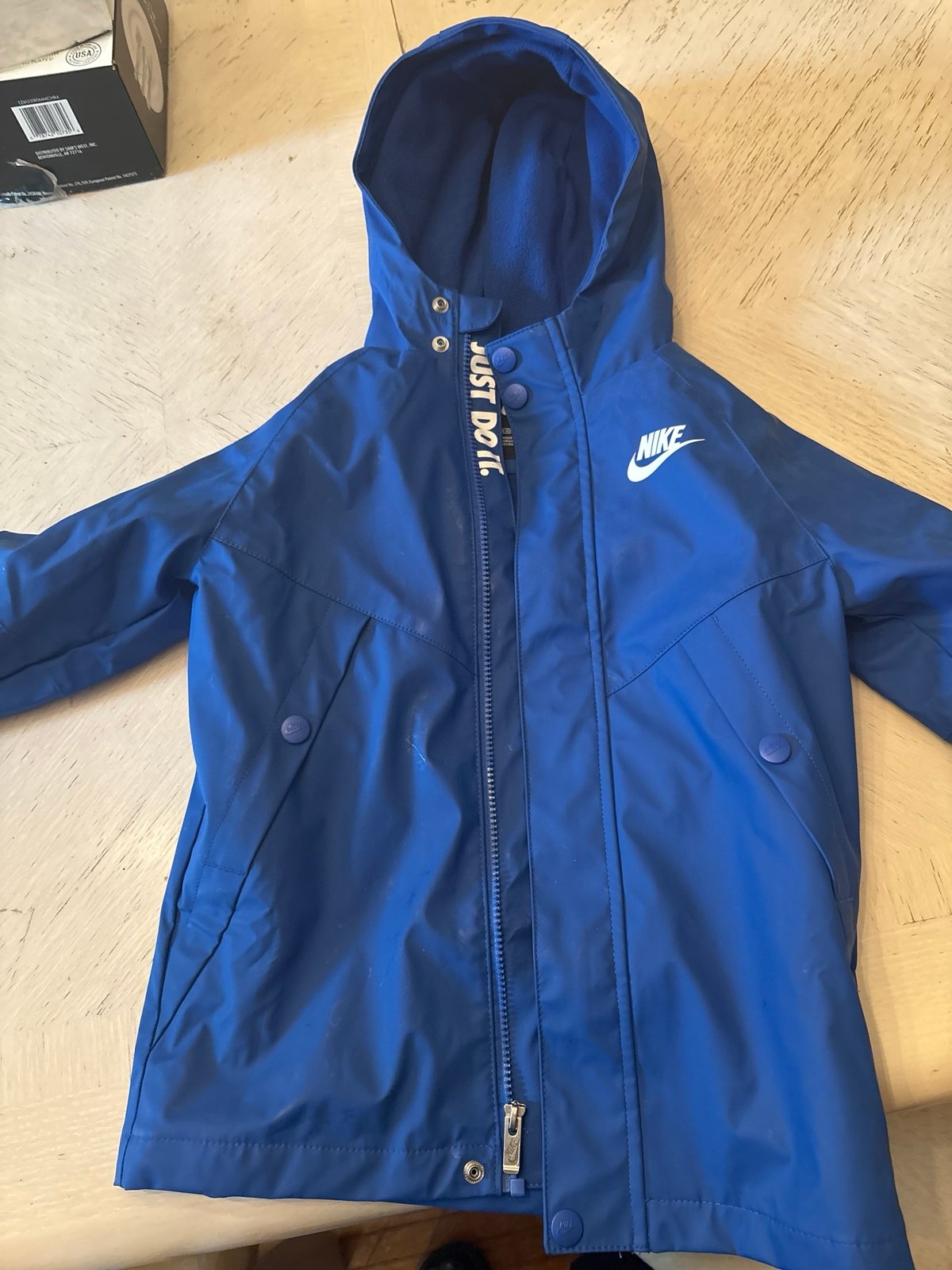 Boys Nike windbreaker