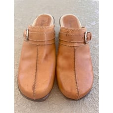 Bass Clogs Brown Leather Woman's Size 8.5M