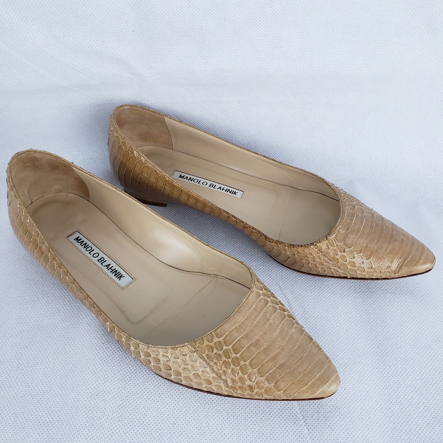 MANOLO BLAHNIK Nude Snake Skin Point Toe