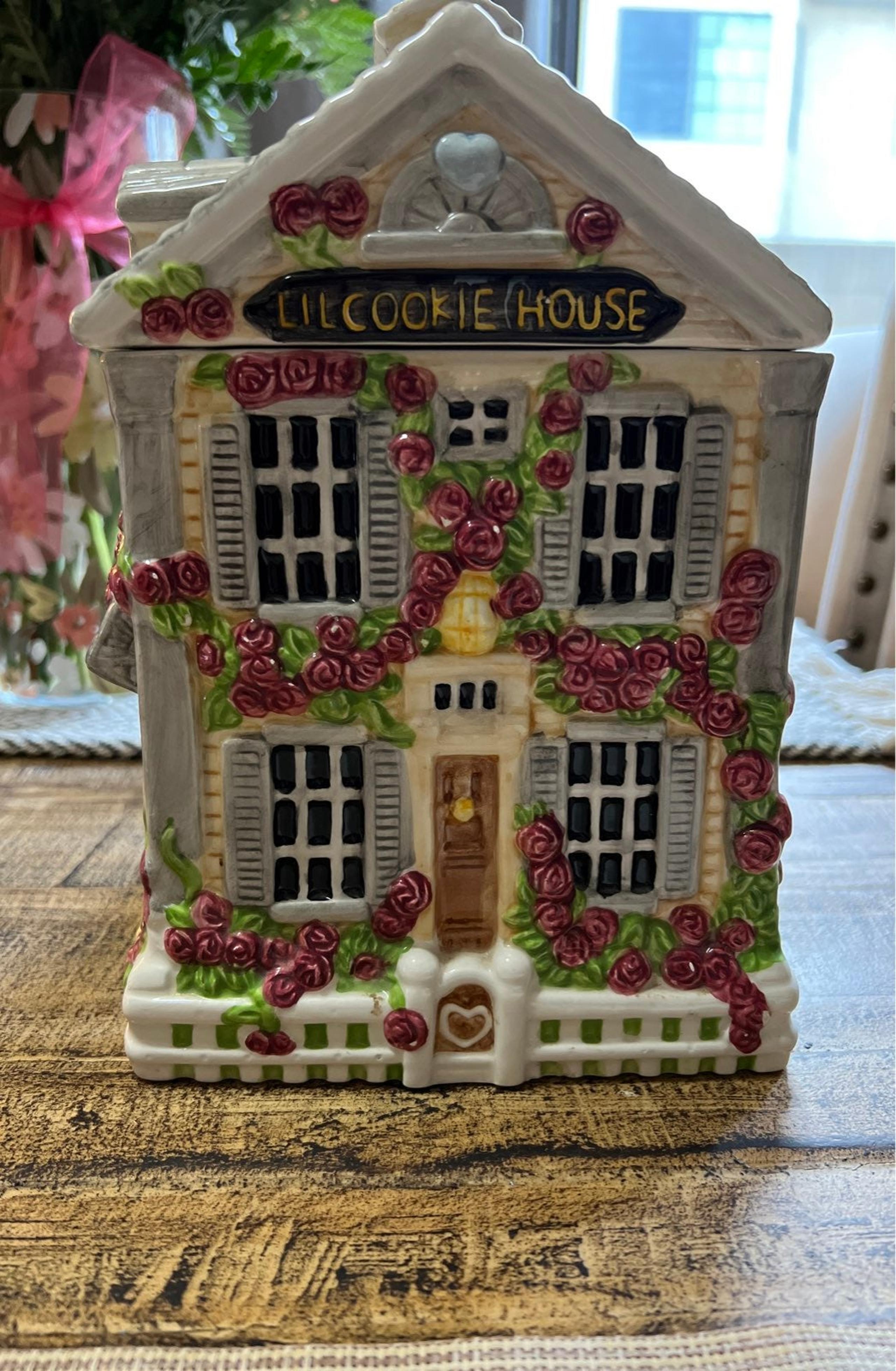 Lil cookie house cookie Jar