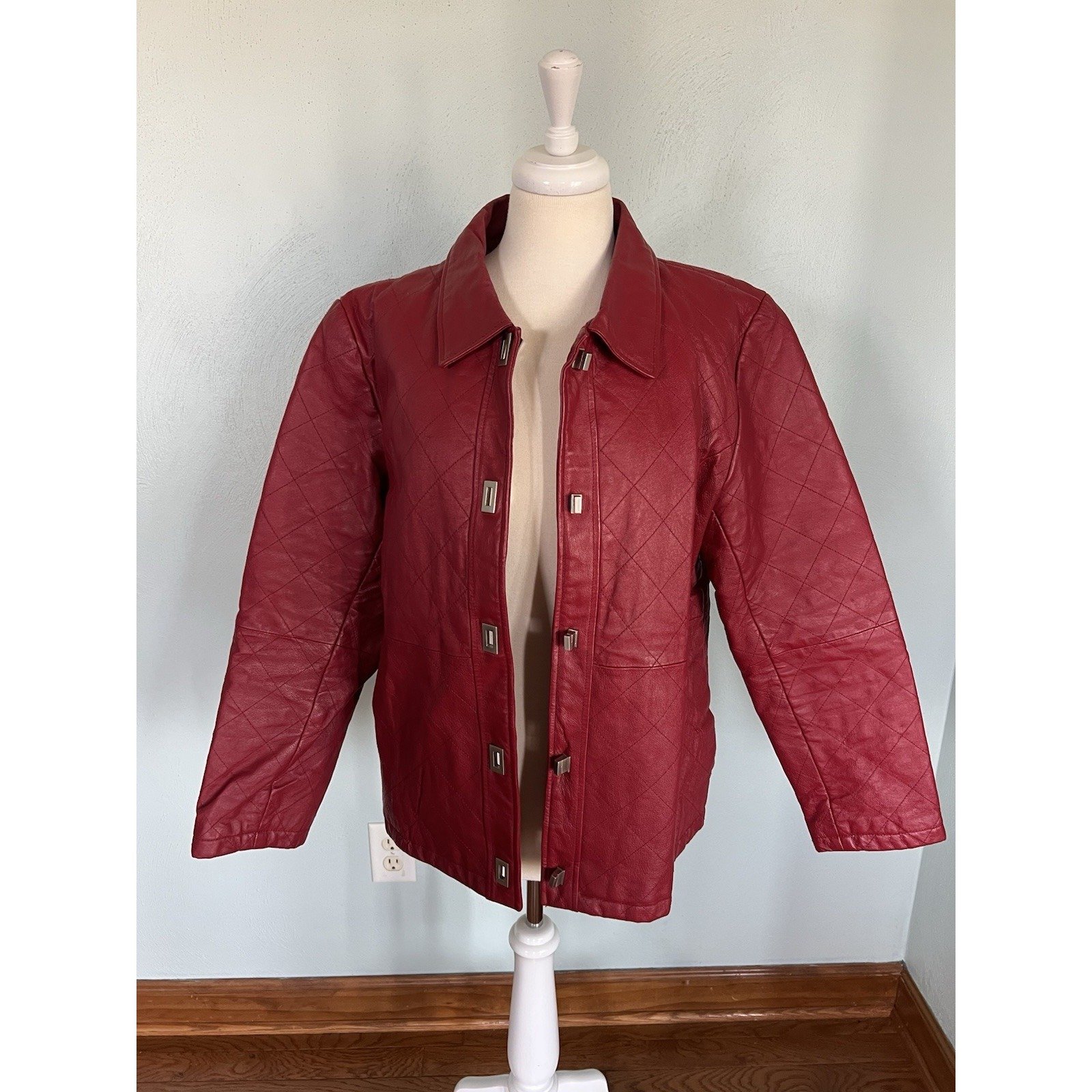 Dialogue Red Quilted M Leather Snap Lock Closure Motojacket Grundge Punkcore