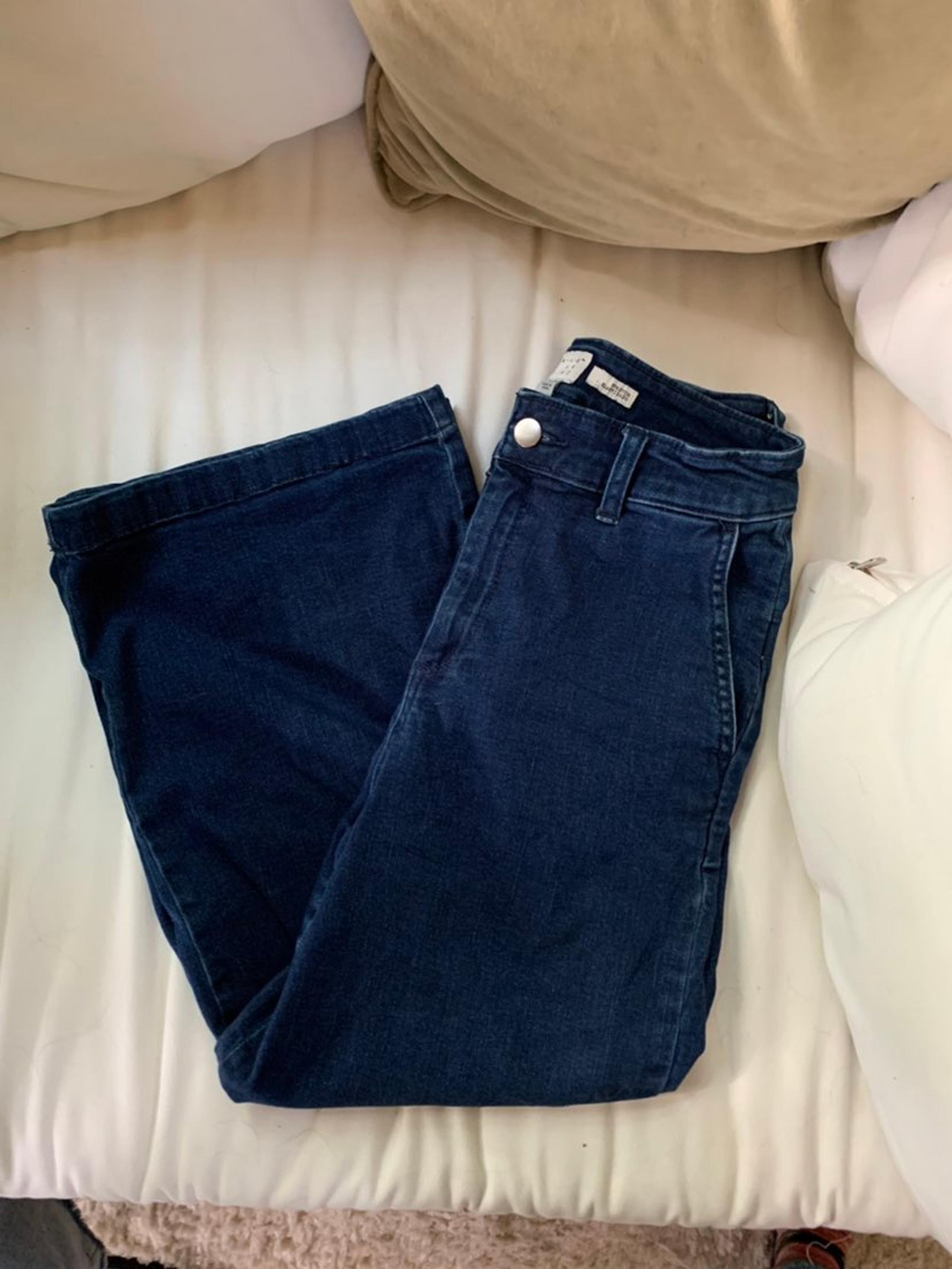 A New Day High Waisted Wide Leg Jeans size 4