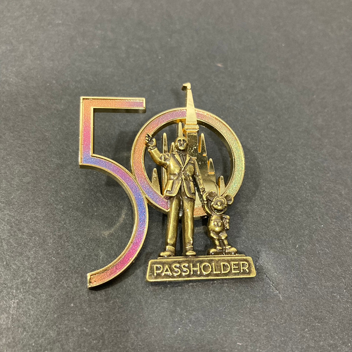 Walt Disney World 50th Anniversary Partners Statue Passholder LE 3000 Pin 2021