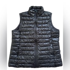 Primary Clothing Women’s Black lightweight puffer vest large
