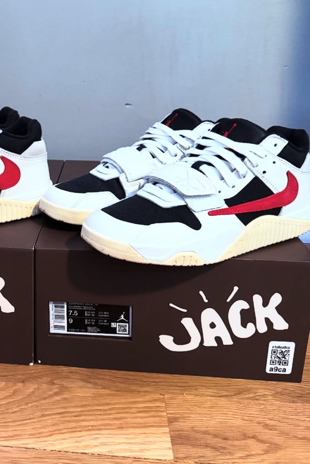 7.5 Jordan Jumpman Jack TR Travis Scot