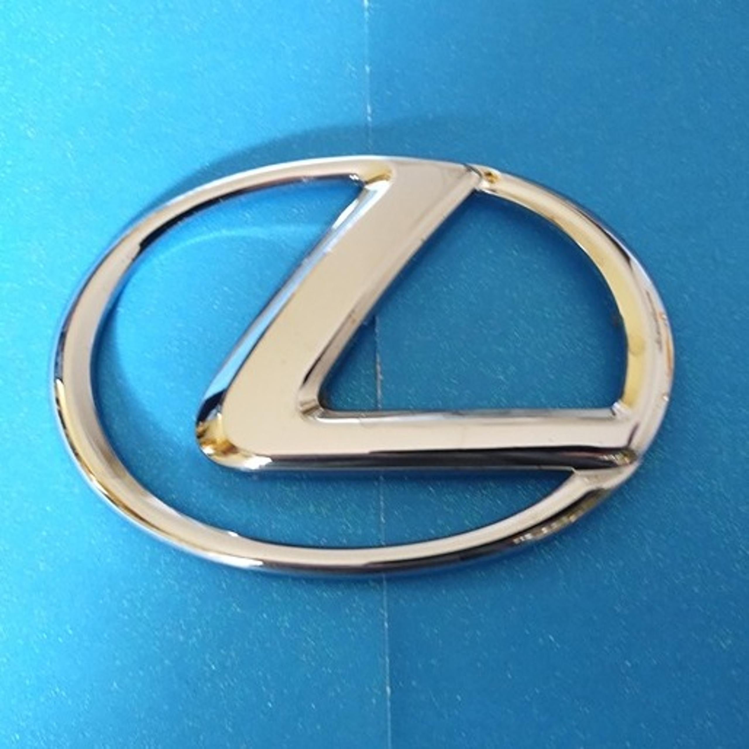 2007-2011 Lexus GS350 / 2010-2015 RX350, RX450H rear emblem