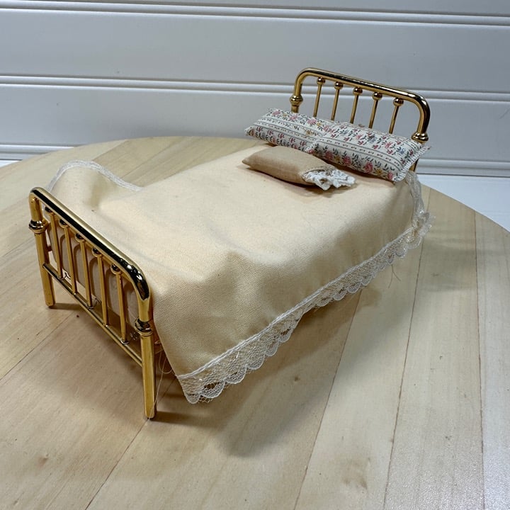 Vintage Clare Bell Brass Bed 1:12 Dollhouse Miniature Full Queen Bed Pillows
