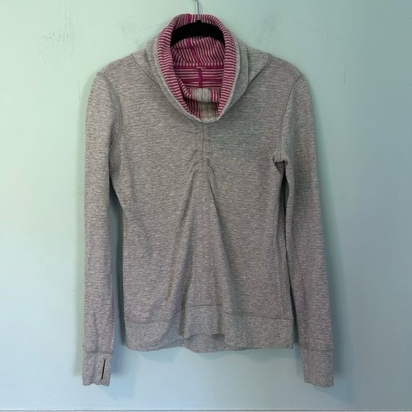 Lululemon Reservable Raspberry Pink & Gray Striped In a Cinch Pullover Size 10