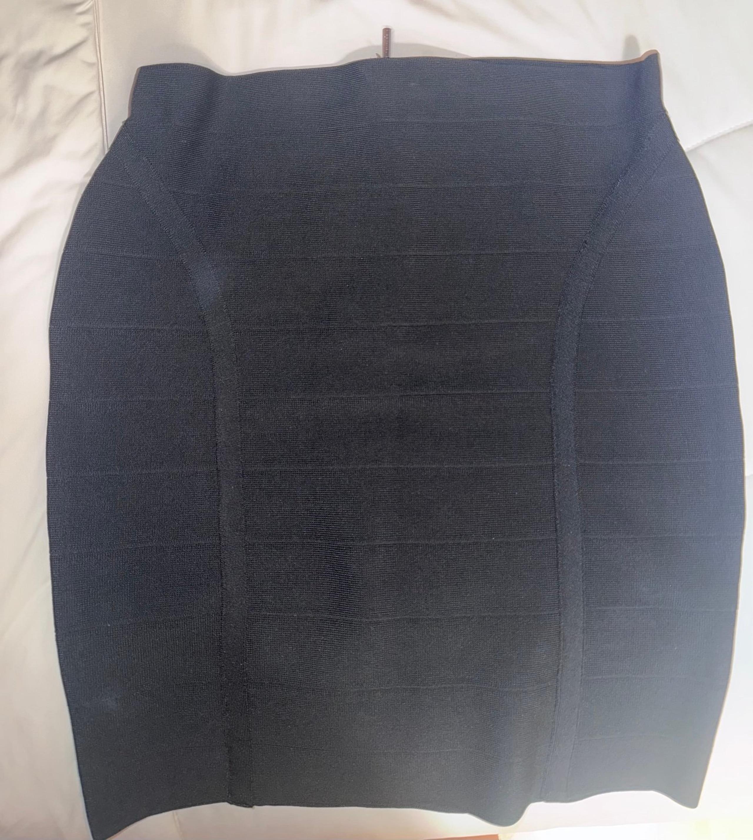 Guess stretch skirt