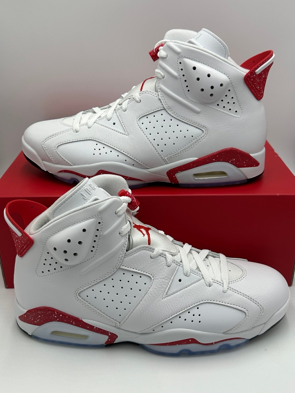 Size 11.5 - Jordan 6 Retro Red Oreo 2022