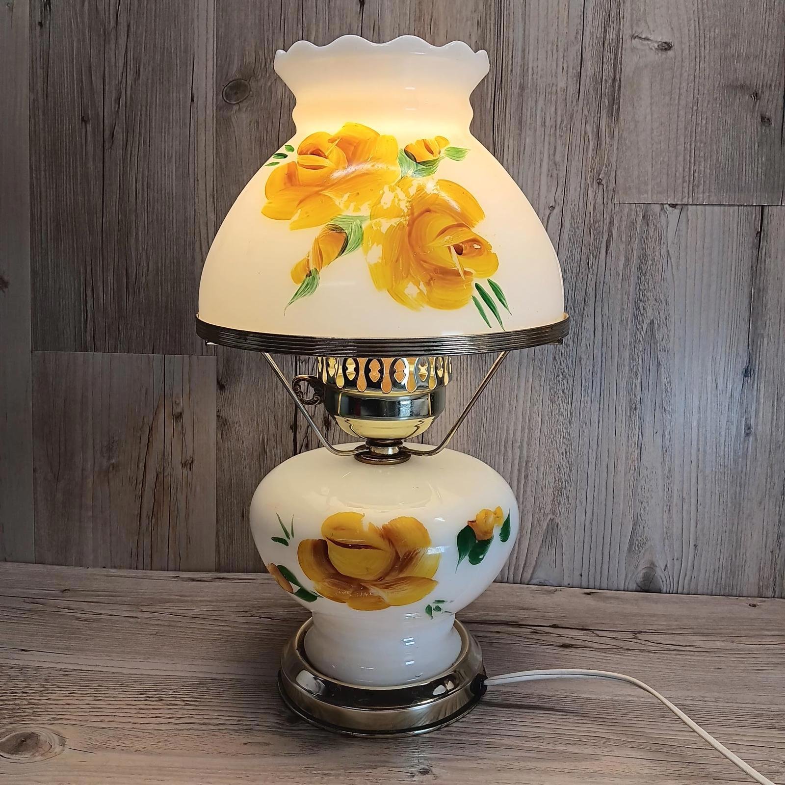 Vintage 14 1/2 Floral Yellow Rose Table or Parlor Lamp