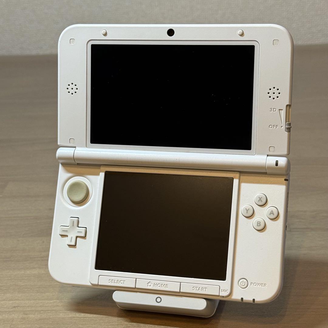 LF1320 Plz Read Item Condi Nintendo 3DS LL XL 3DS Pink White