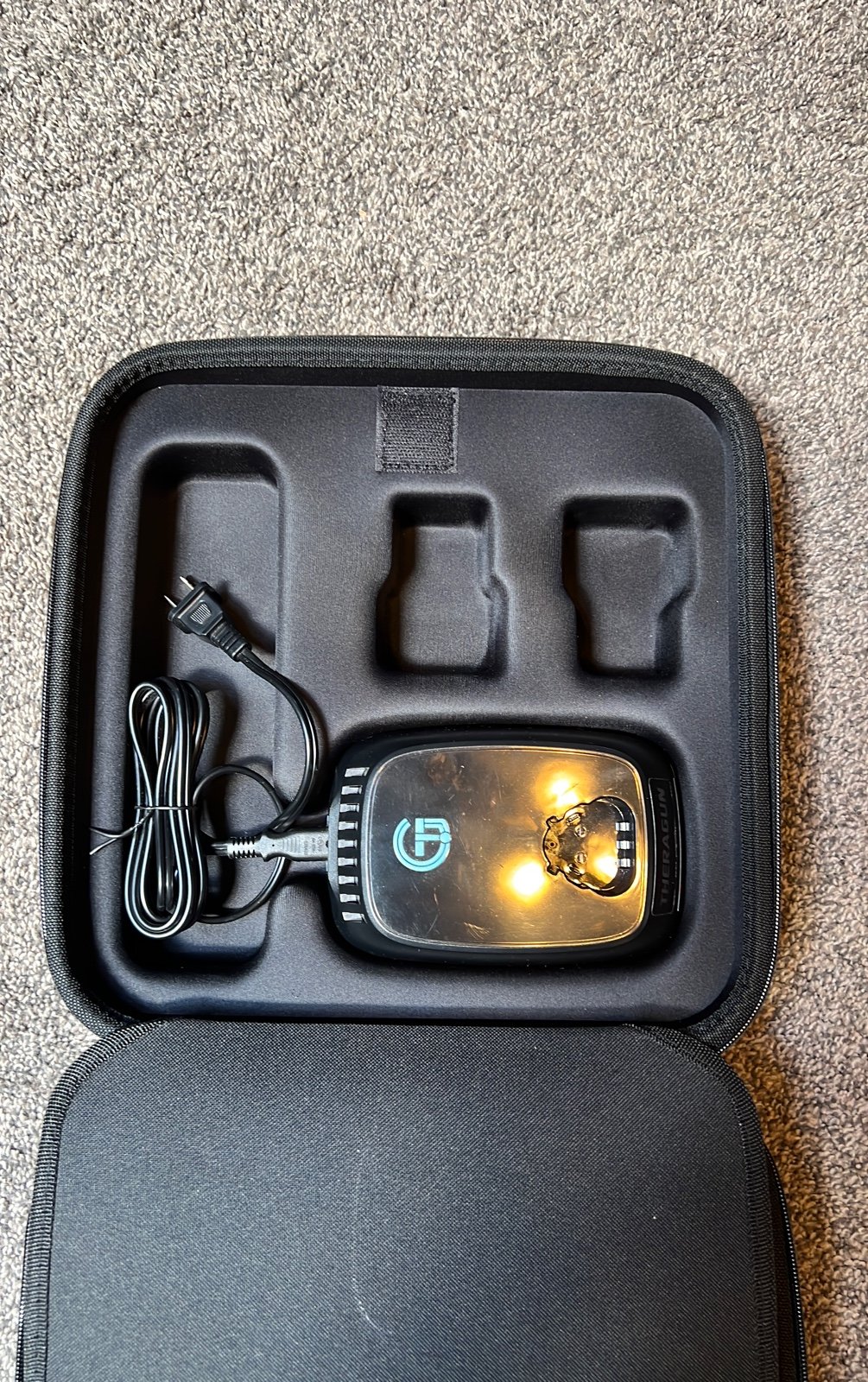 LIKE NEW Theragun online G2 PRO without batteries