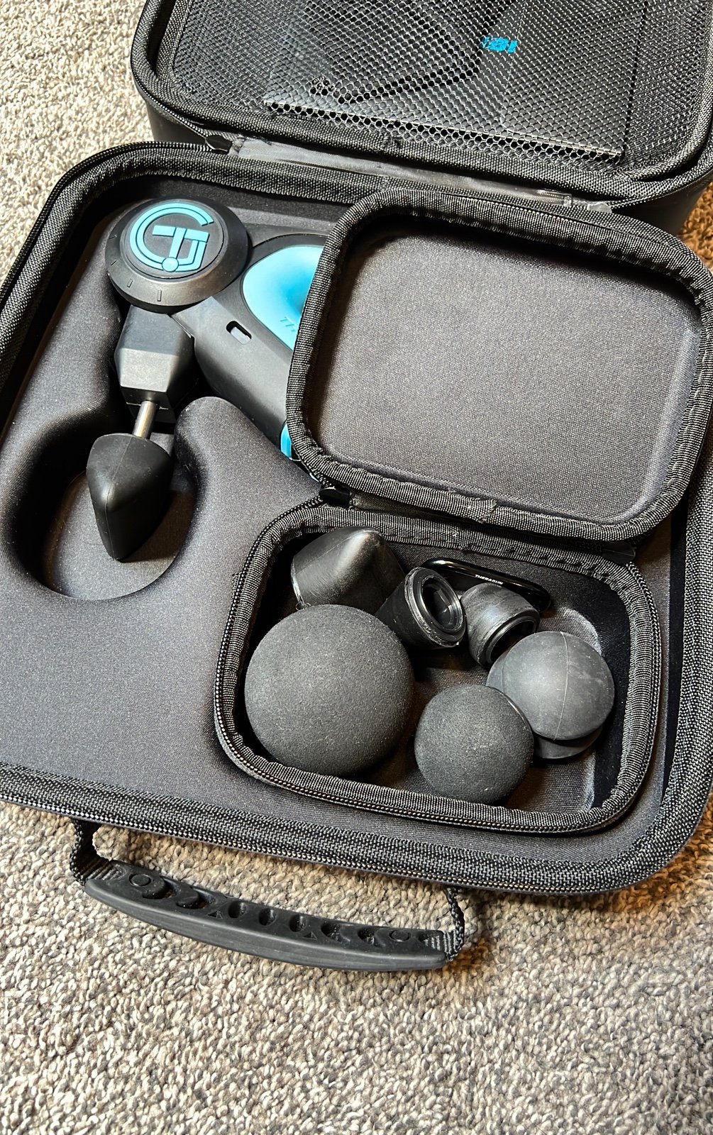 LIKE NEW Theragun online G2 PRO without batteries