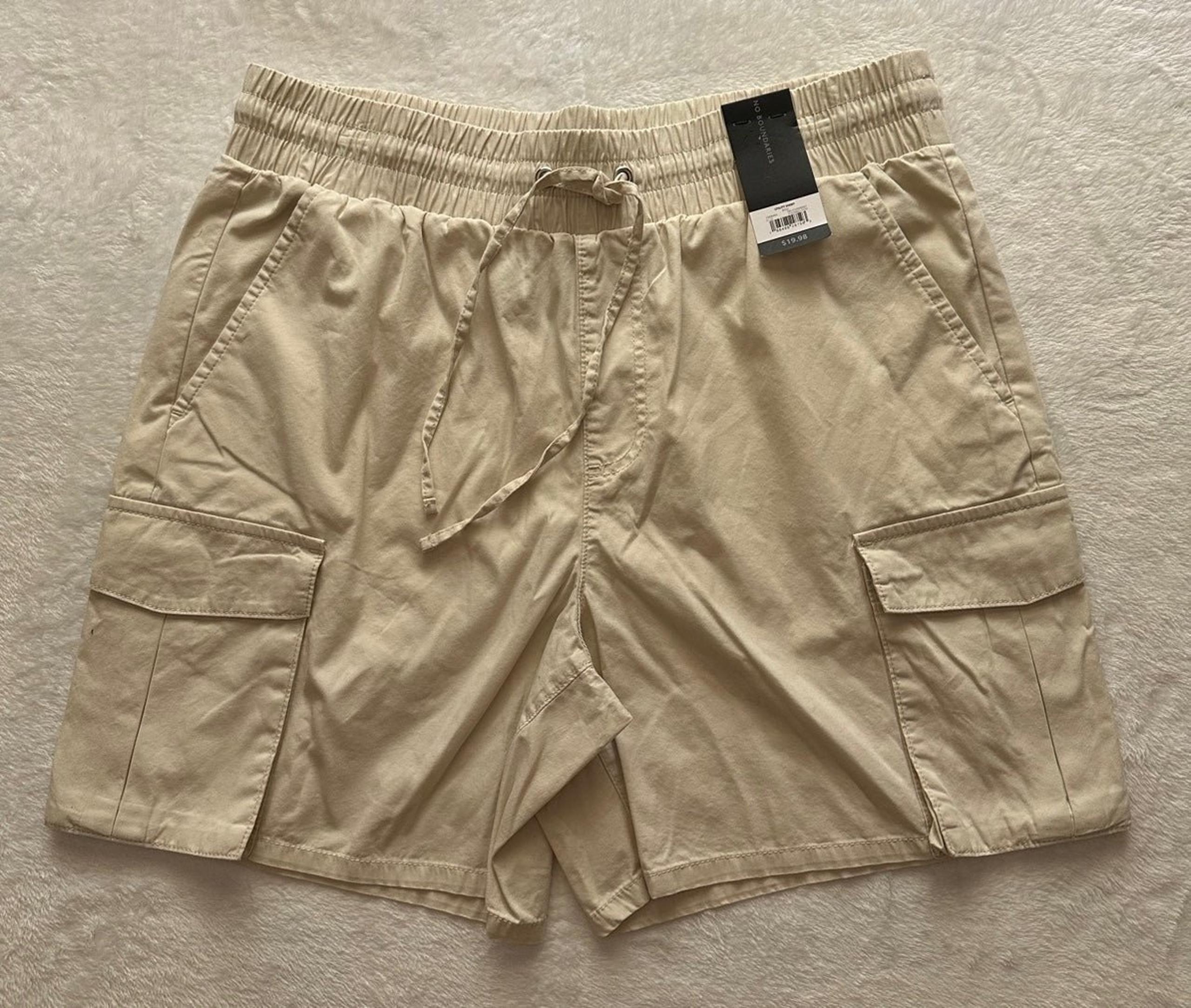 No Boundaries Mens Utility Shorts Beige Size Medium 32-34