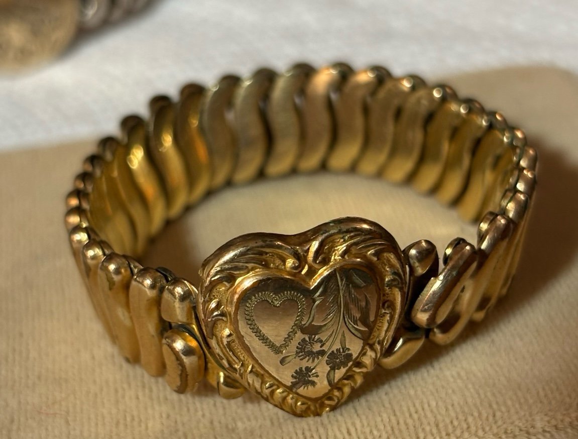 Beautiful Sweetheart Heart expandable D And CO Bracelet Marked