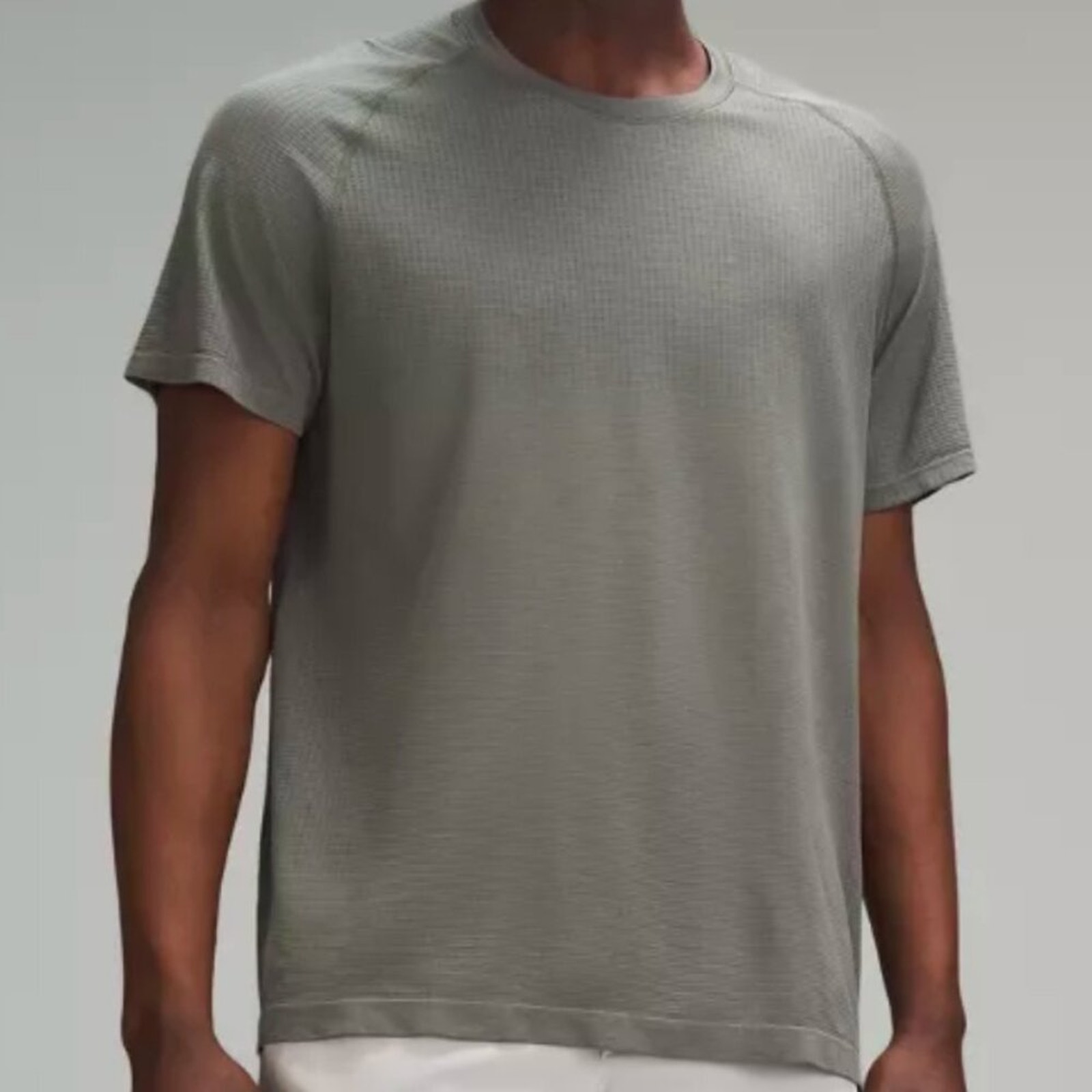 Lululemon Anchor/Grey Sage Metal Vent Tech Short Sleeve Size Large NWT