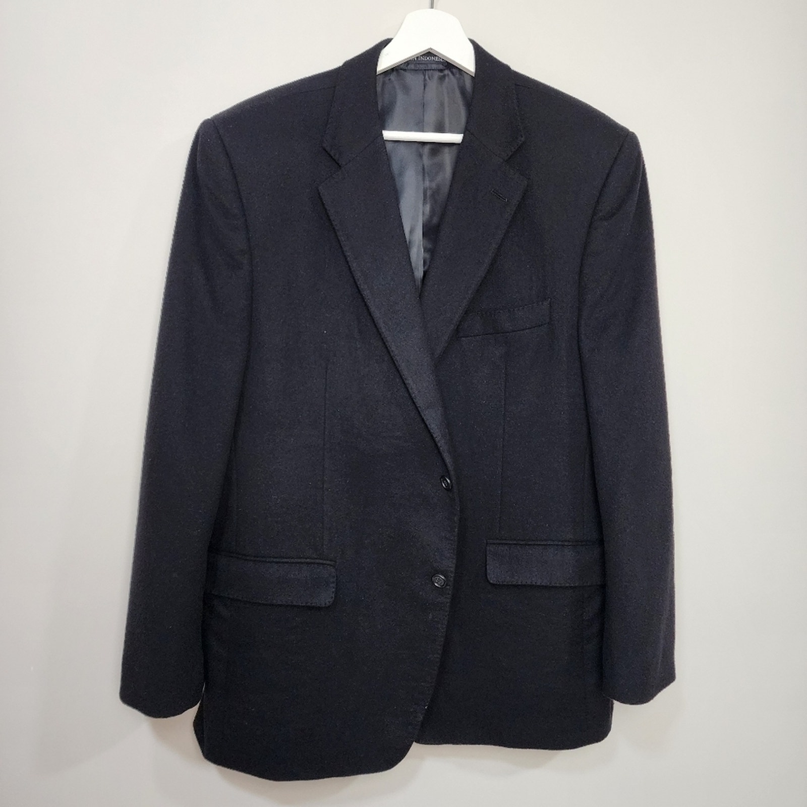 Bloomingdales mens cashmere blazer, size 46L