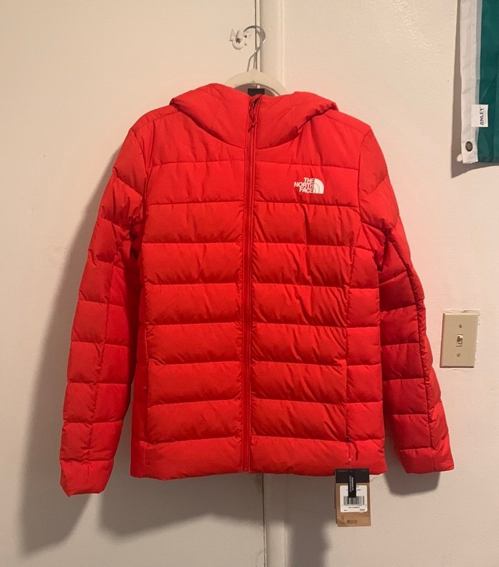 Men’s north face Aconcagua 3 hoodie in fiery red! Puffer jacket NWT