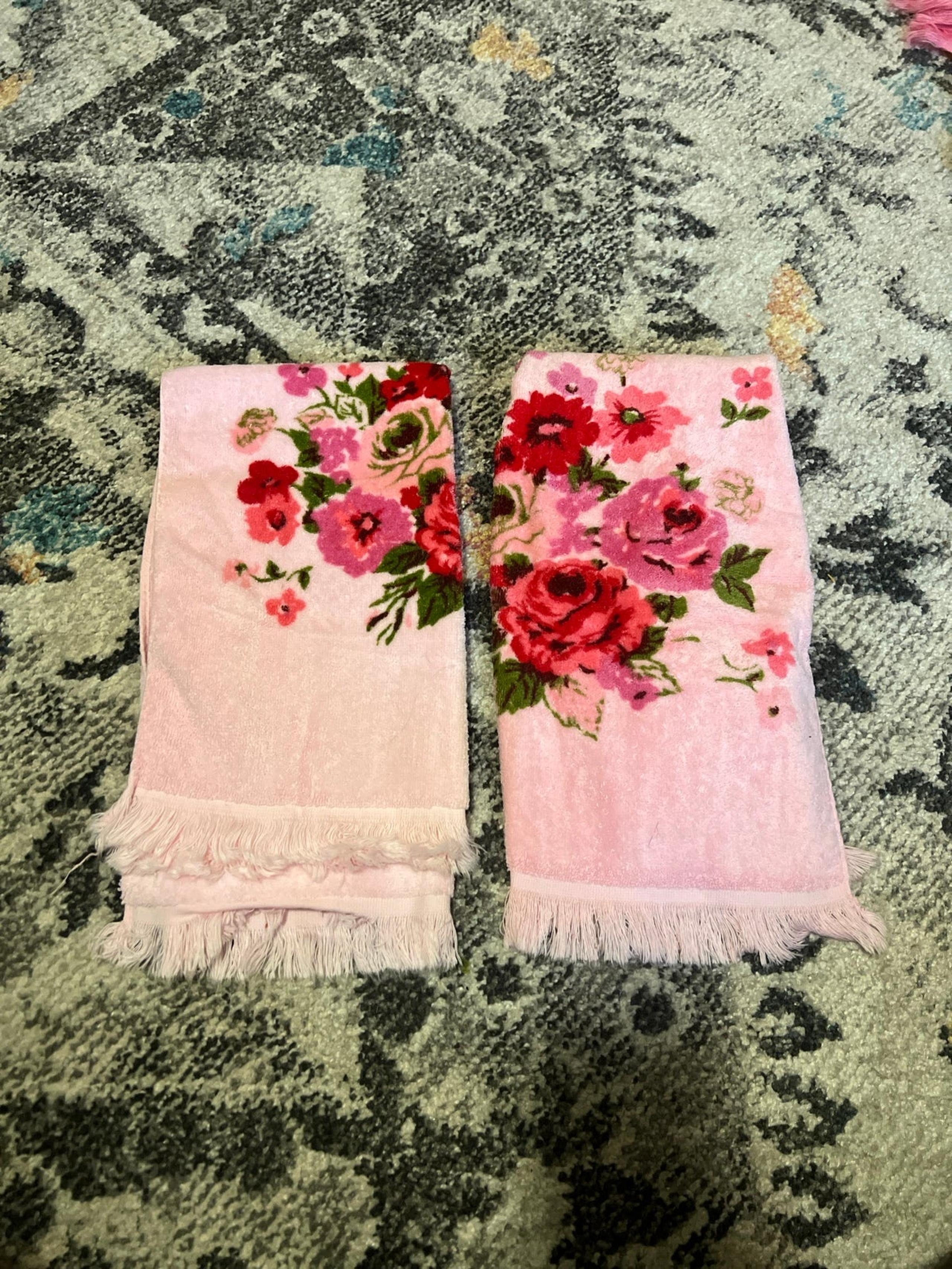 Pink floral cannon Monticello towels set
