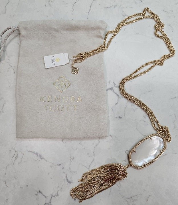 NWT Kendra Scott Rayne Necklace in Ivory Pearl Rose Gold Rare Retired