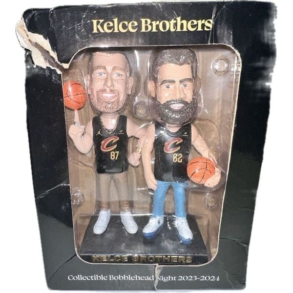 Kelce Brothers-Travis & Jason Bobblehead Cleveland Cavaliers 2024 - Damaged Box