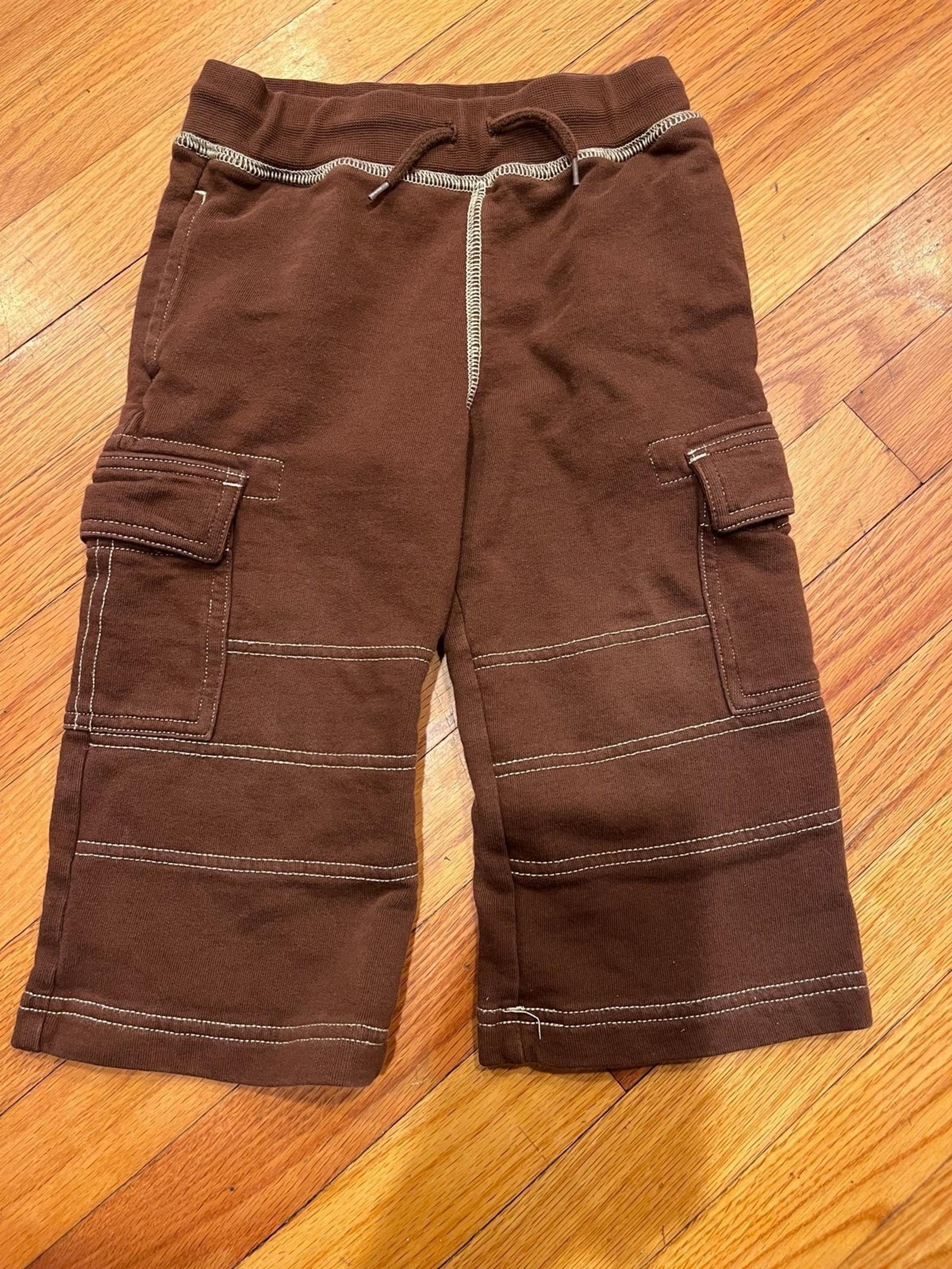 Hanna Andersson contrast stitch Brown Cargo Pants, Size 90/3