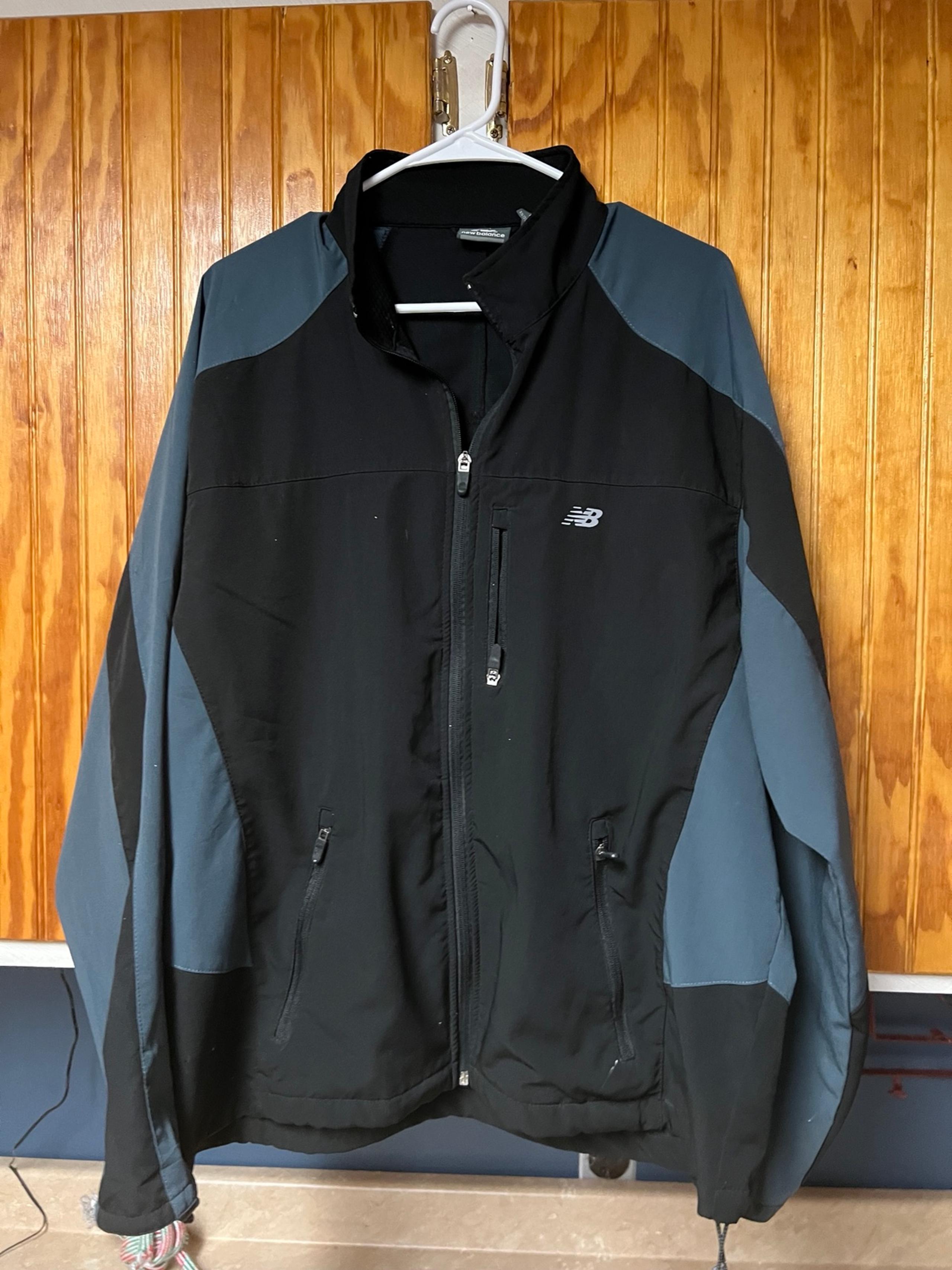 Mens New Balance jacket size L