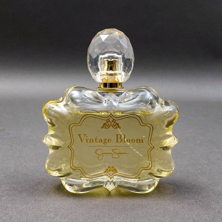 Jessica Simpson Vintage Bloom Eau De Parfum Spray 3.4 oz / 100 ml (85% Full)