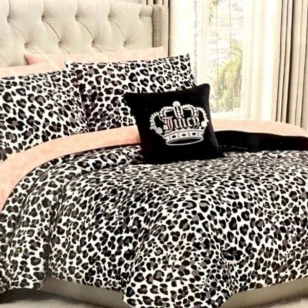 Juicy Couture Leopord Print/Crown Queen Comforter Set