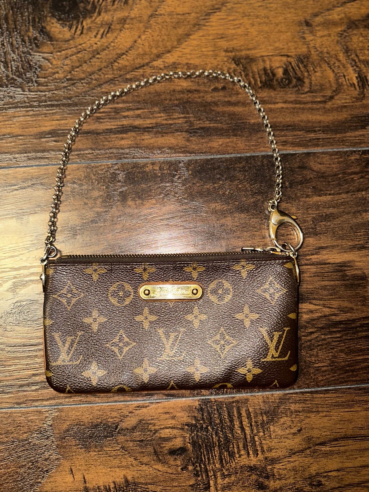 milla pochette louis vuitton