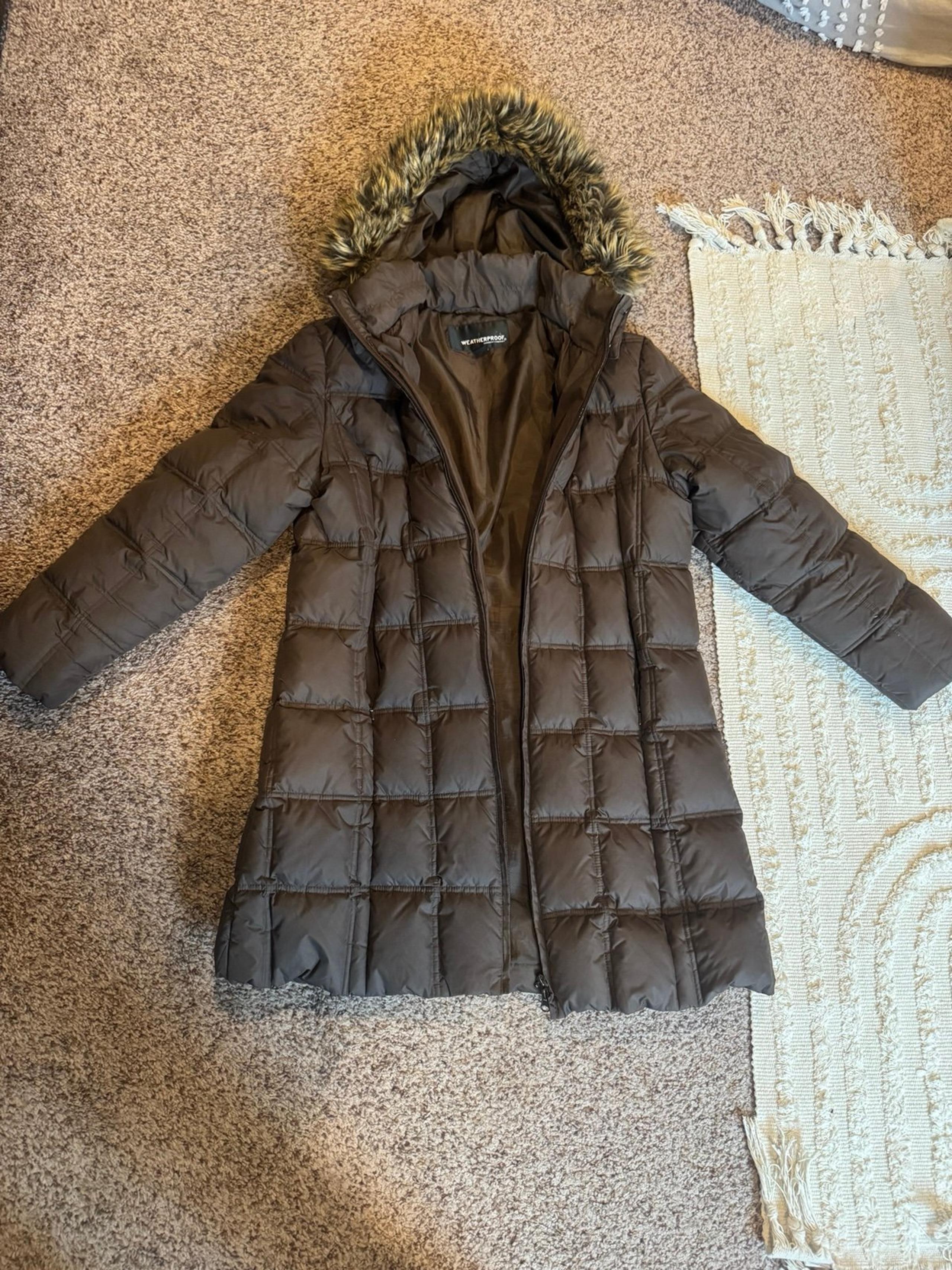 Women’s long down jacket size large