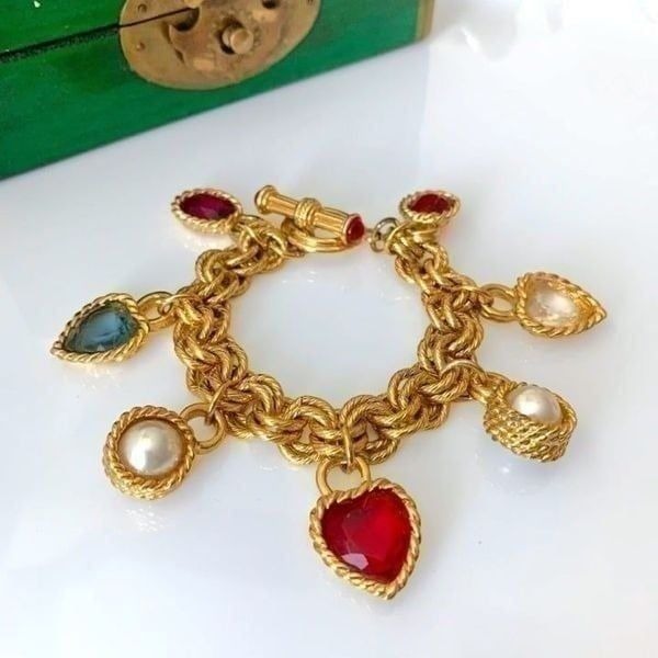 Vintage Givenchy Gripoix Gold Heart Charm Bracelet