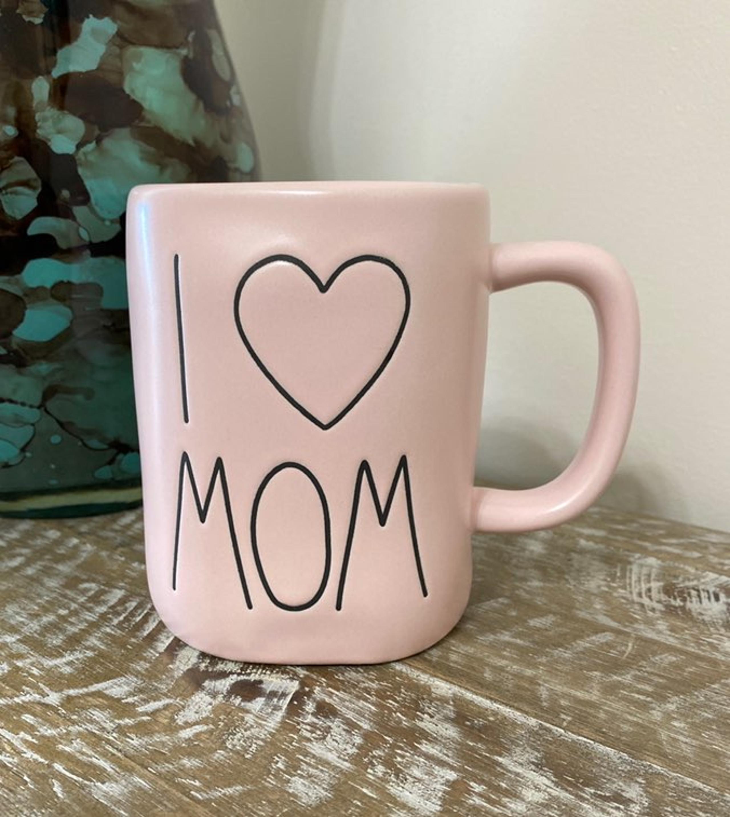 RAE DUNN I LOVE MOM PINK COFFEE/TEA MUG